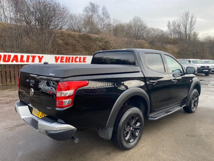 Fiat Fullback 2.4 180hp Cross Double Cab Pick Up Pick Up Diesel Black