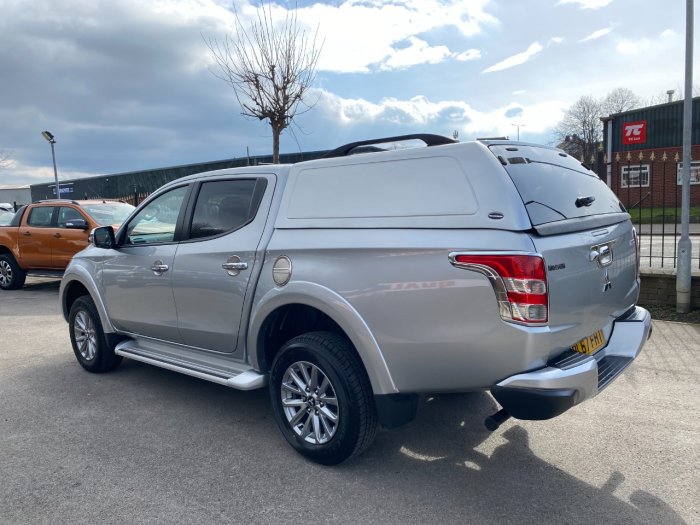 Mitsubishi L200 2.4 Double Cab DI-D 178 Barbarian 4WD Pick Up Diesel Silver