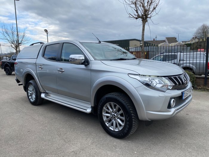 Mitsubishi L200 2.4 Double Cab DI-D 178 Barbarian 4WD Pick Up Diesel Silver