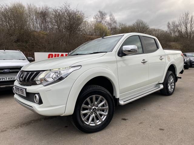 Mitsubishi L200 2.4 Double Cab DI-D 178 Barbarian 4WD Auto Pick Up Diesel White