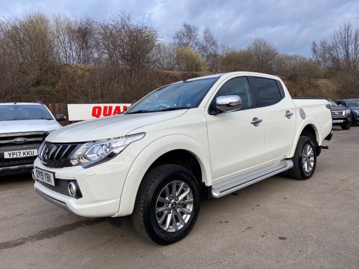 Mitsubishi L200 2.4 Double Cab DI-D 178 Barbarian 4WD Auto Pick Up Diesel White