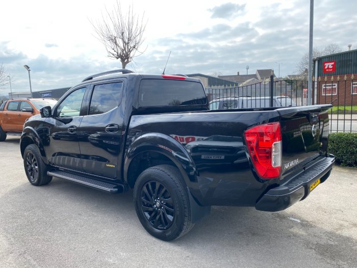 Nissan Navara Double Cab Pick Up N-Guard 2.3dCi 190 4WD Auto Pick Up Diesel Black