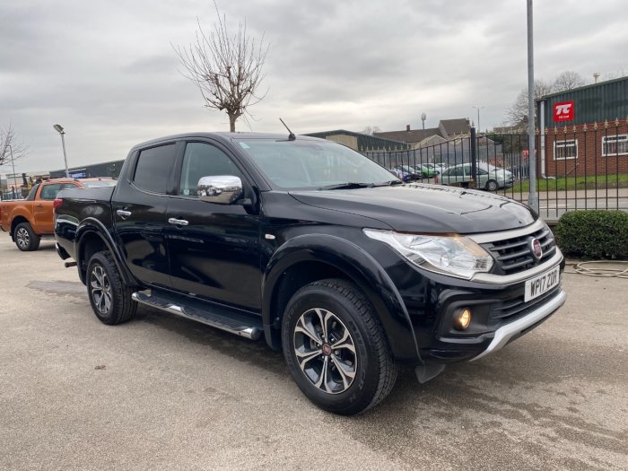 Fiat Fullback 2.4 180hp LX Double Cab Pick Up Pick Up Diesel Black