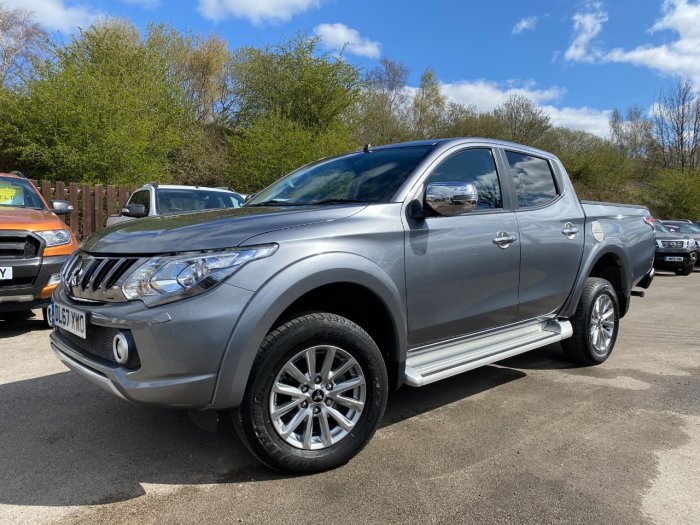 Mitsubishi L200 2.4 Double Cab DI-D 178 Barbarian 4WD Pick Up Diesel Grey