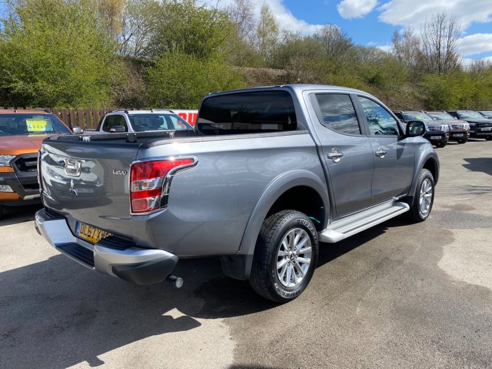 Mitsubishi L200 2.4 Double Cab DI-D 178 Barbarian 4WD Pick Up Diesel Grey