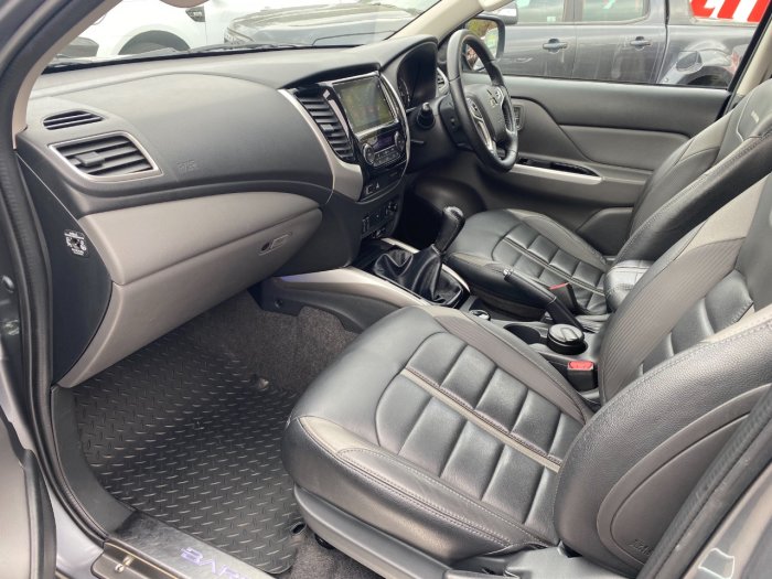 Mitsubishi L200 2.4 Double Cab DI-D 178 Barbarian 4WD Pick Up Diesel Grey
