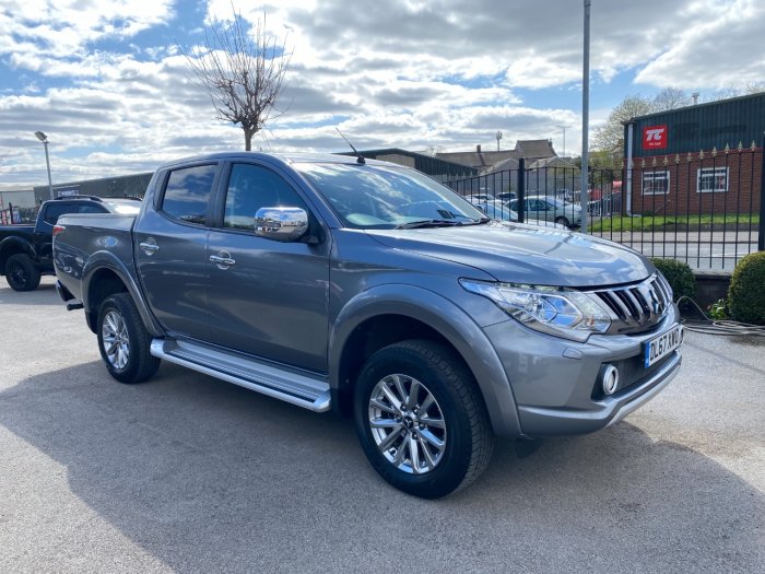 Mitsubishi L200 2.4 Double Cab DI-D 178 Barbarian 4WD Pick Up Diesel Grey