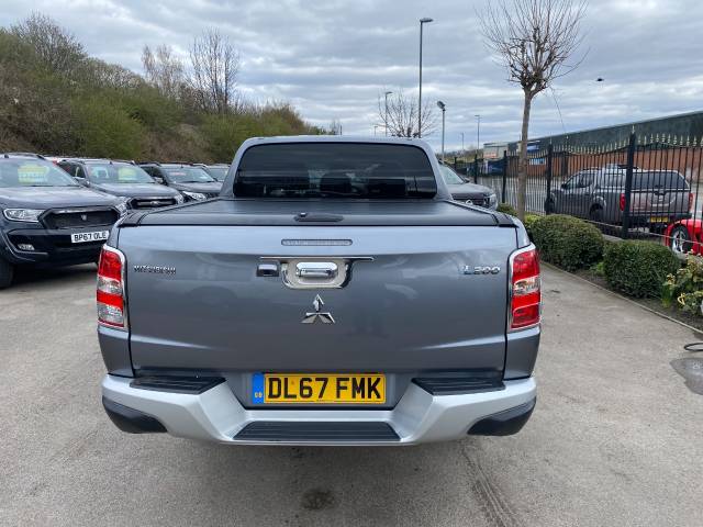 2017 Mitsubishi L200 2.4 Double Cab DI-D 178 Barbarian 4WD Auto