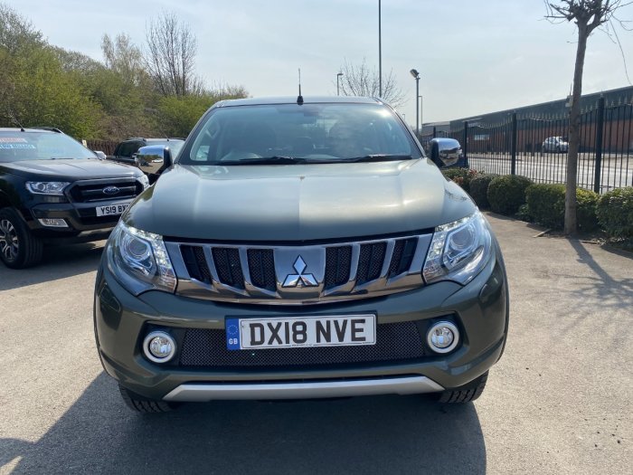 Mitsubishi L200 2.4 Double Cab DI-D 178 Barbarian 4WD Auto Pick Up Diesel Green