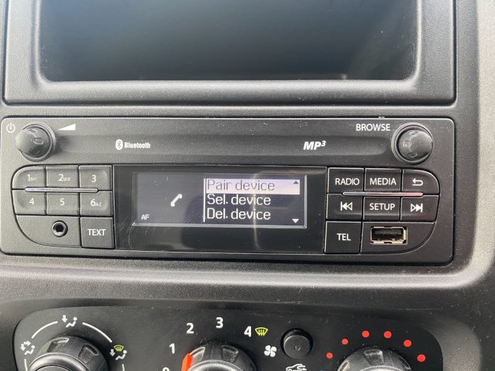Vauxhall Vivaro 2700 1.6CDTI 95PS H1 Van Panel Van Diesel White