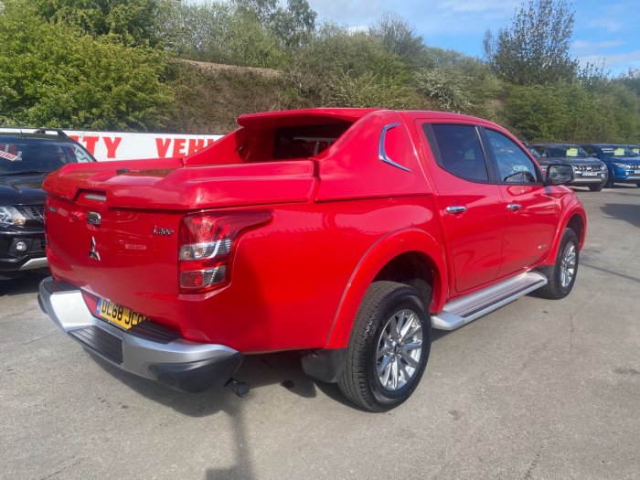 Mitsubishi L200 2.4 Double Cab DI-D 178 Warrior 4WD Auto Pick Up Diesel Red