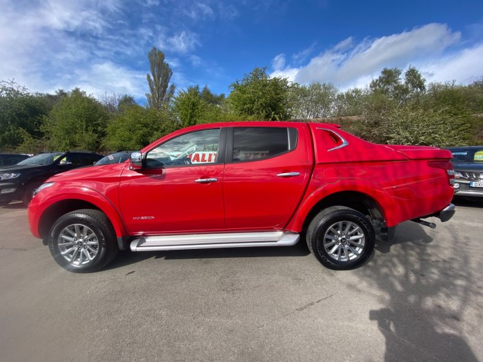 Mitsubishi L200 2.4 Double Cab DI-D 178 Warrior 4WD Auto Pick Up Diesel Red
