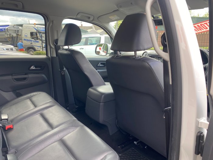 Volkswagen Amarok D/Cab Pick Up Highline 2.0 BiTDI 180 BMT 4MTN Auto Pick Up Diesel White