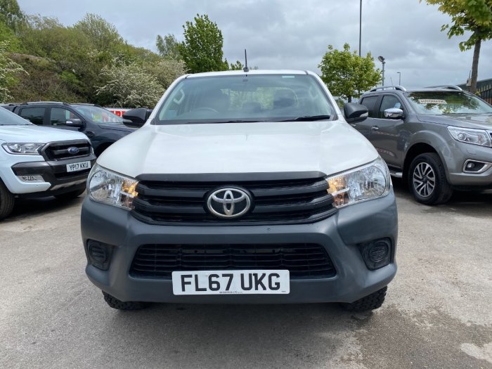 Toyota Hilux Active D/Cab Pick Up 2.4 D-4D Pick Up Diesel White