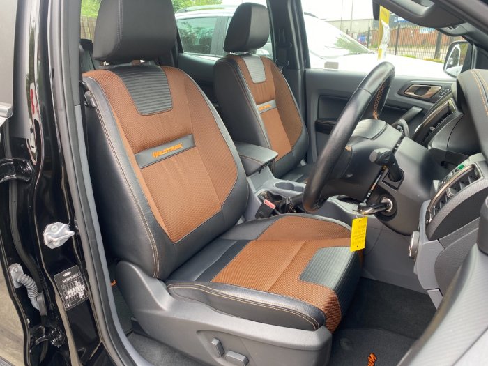Ford Ranger Pick Up Double Cab Wildtrak 3.2 TDCi 200 Auto Pick Up Diesel Black