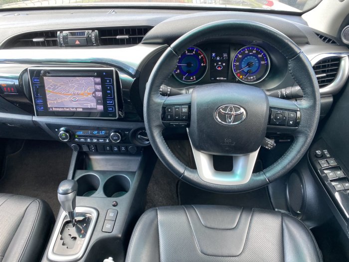 Toyota Hilux Invincible X D/Cab Pick Up 2.4 D-4D Auto Pick Up Diesel Grey