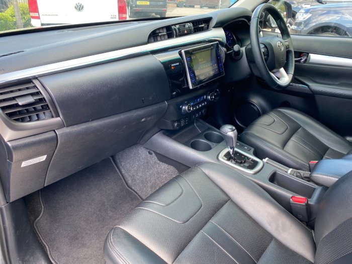 Toyota Hilux Invincible X D/Cab Pick Up 2.4 D-4D Auto Pick Up Diesel Grey