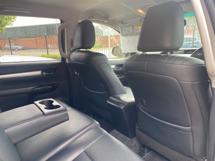 Toyota Hilux Invincible X D/Cab Pick Up 2.4 D-4D Auto Pick Up Diesel Grey