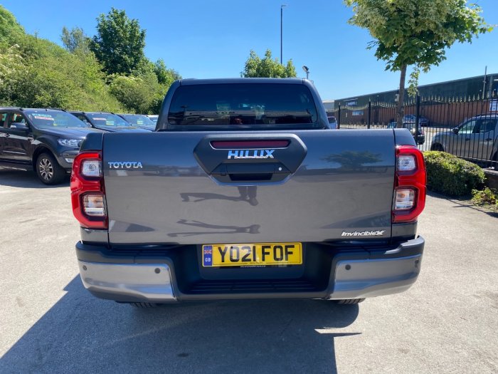 Toyota Hilux Invincible X D/Cab Pick Up 2.8 D-4D Auto Pick Up Diesel Grey
