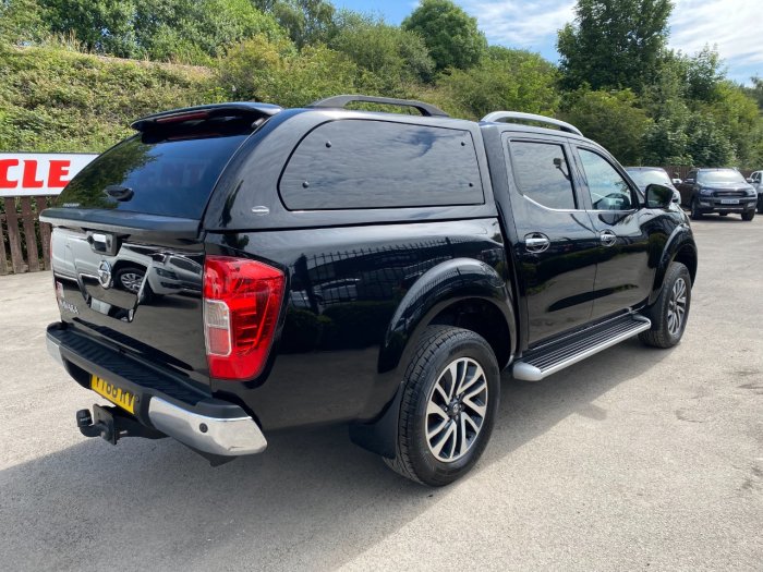 Nissan Navara Double Cab Pick Up Tekna 2.3dCi 190 4WD Auto Pick Up Diesel Black