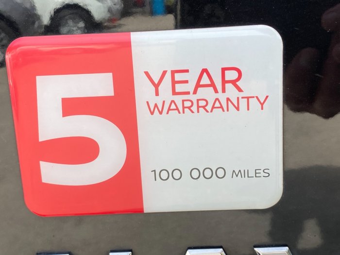 Nissan Navara Double Cab Pick Up Tekna 2.3dCi 190 4WD Auto Pick Up Diesel Black