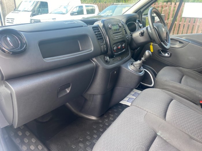 Vauxhall Vivaro 2900 1.6CDTI 120PS Sportive H1 Van Panel Van Diesel White