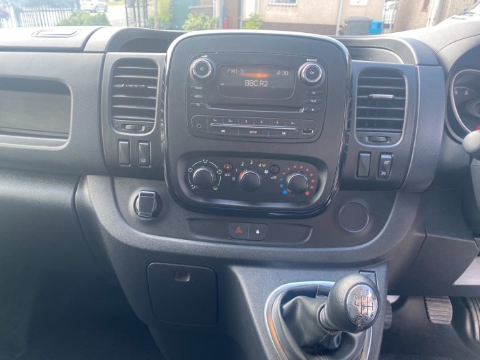Vauxhall Vivaro 2900 1.6CDTI 120PS Sportive H1 Van Panel Van Diesel White