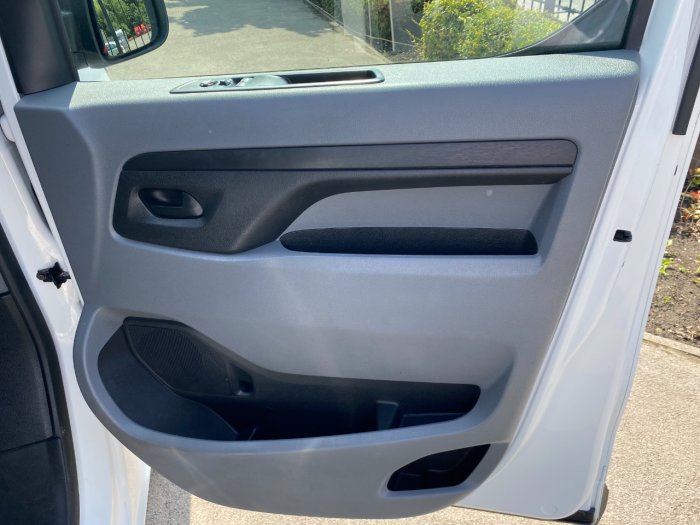 Peugeot Expert 1000 1.6 BlueHDi 115 Professional Van Panel Van Diesel White
