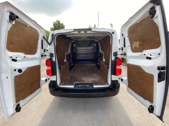 Peugeot Expert 1000 1.6 BlueHDi 115 Professional Van Panel Van Diesel White