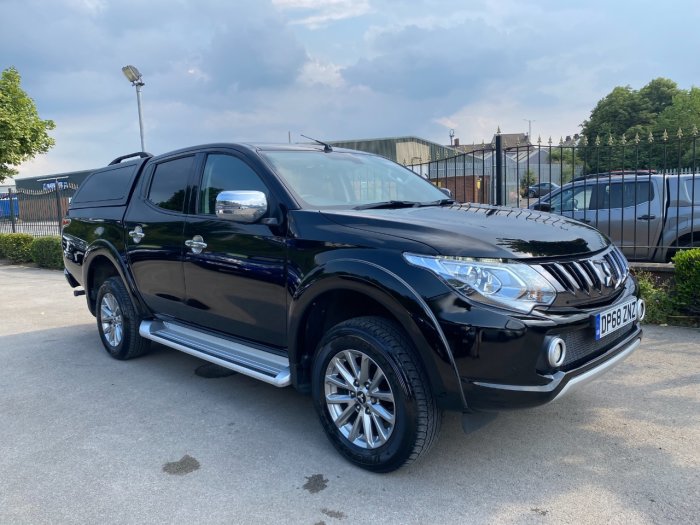 Mitsubishi L200 2.4 Double Cab DI-D 178 Barbarian 4WD Auto Pick Up Diesel Black