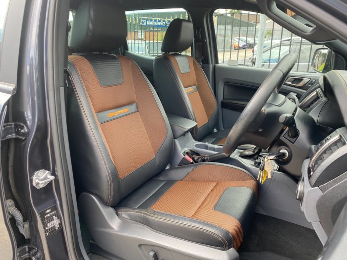 Ford Ranger Pick Up Double Cab Wildtrak 3.2 TDCi 200 Auto Pick Up Diesel Grey
