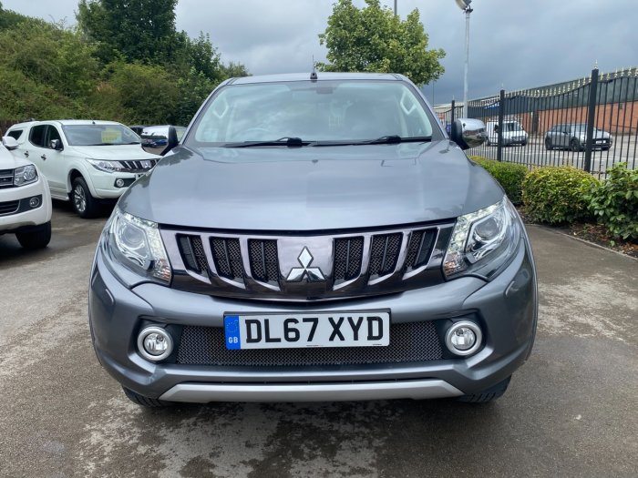 Mitsubishi L200 2.4 Double Cab DI-D 178 Barbarian 4WD Pick Up Diesel Grey