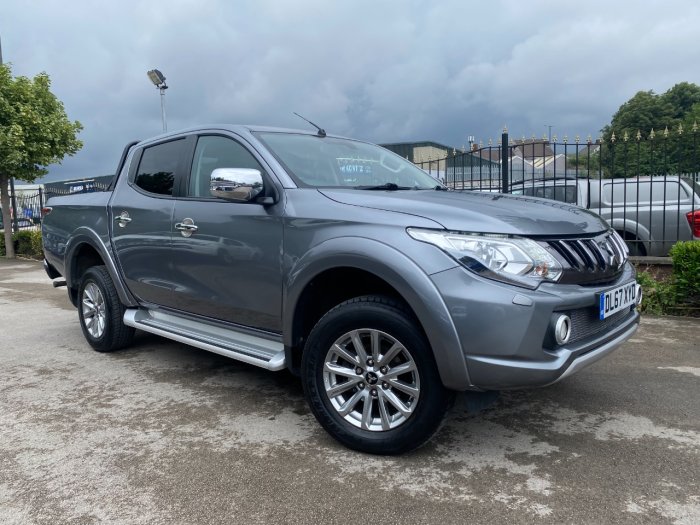 Mitsubishi L200 2.4 Double Cab DI-D 178 Barbarian 4WD Pick Up Diesel Grey