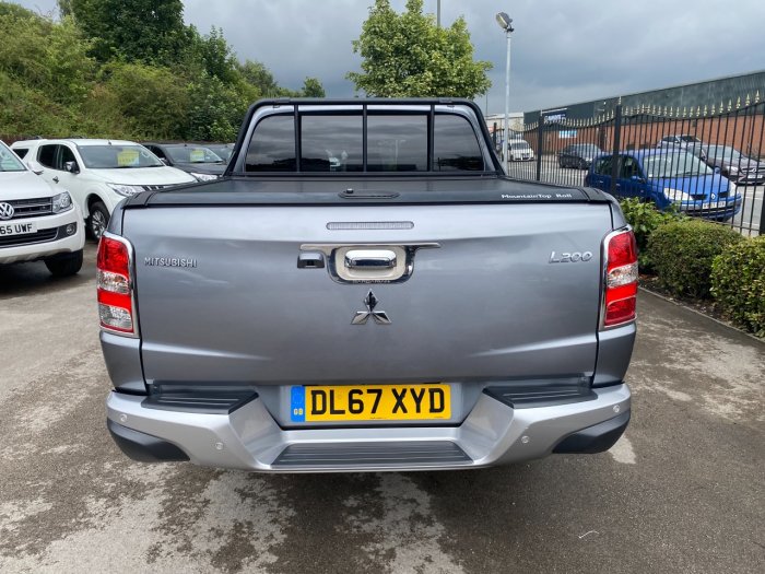 Mitsubishi L200 2.4 Double Cab DI-D 178 Barbarian 4WD Pick Up Diesel Grey