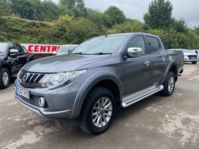 Mitsubishi L200 2.4 Double Cab DI-D 178 Barbarian 4WD Pick Up Diesel Grey