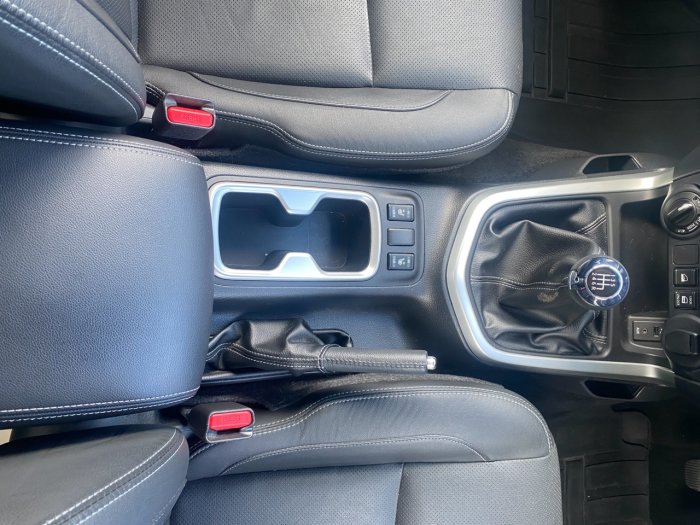 Nissan Navara Double Cab Pick Up Tekna 2.3dCi 190 4WD Pick Up Diesel Black
