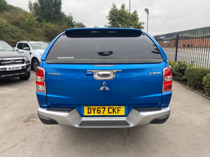 Mitsubishi L200 2.4 Double Cab DI-D 178 Barbarian 4WD Auto Pick Up Diesel Blue
