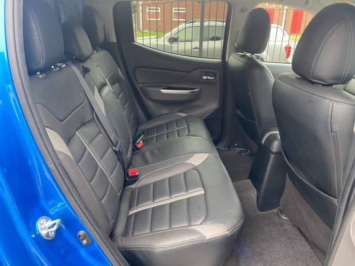 Mitsubishi L200 2.4 Double Cab DI-D 178 Barbarian 4WD Auto Pick Up Diesel Blue