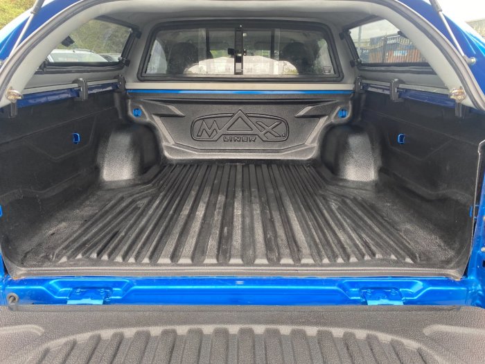 Mitsubishi L200 2.4 Double Cab DI-D 178 Barbarian 4WD Auto Pick Up Diesel Blue