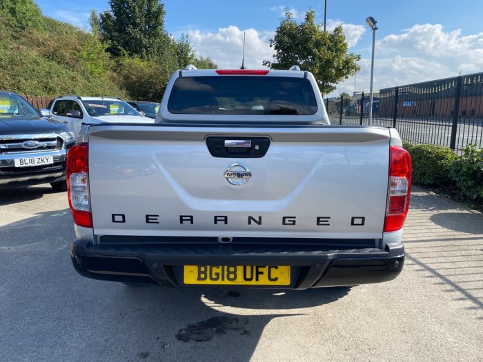 Nissan Navara Double Cab Pick Up Tekna 2.3dCi 190 4WD Auto Pick Up Diesel Silver