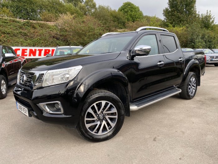 Nissan Navara Double Cab Pick Up Tekna 2.3dCi 190 4WD Auto Pick Up Diesel Black