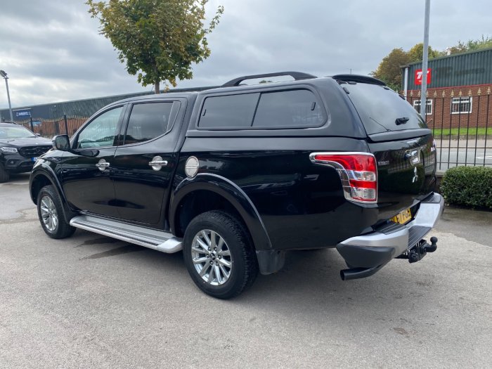 Mitsubishi L200 2.4 Double Cab DI-D 178 Barbarian 4WD Auto Pick Up Diesel Black