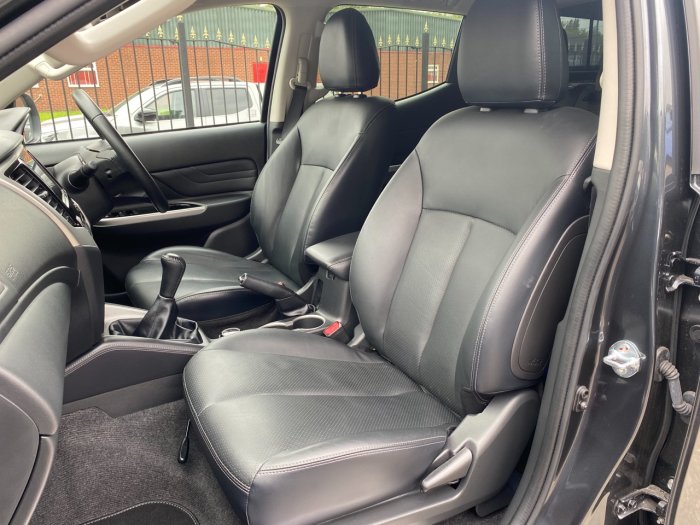 Mitsubishi L200 2.3 Double Cab DI-D 150 Barbarian 4WD Pick Up Diesel Grey