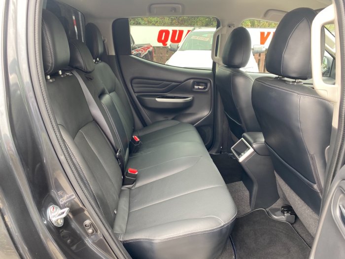 Mitsubishi L200 2.3 Double Cab DI-D 150 Barbarian 4WD Pick Up Diesel Grey