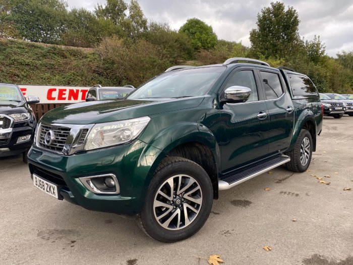 Nissan Navara Double Cab Pick Up Tekna 2.3dCi 190 4WD Auto Pick Up Diesel Green
