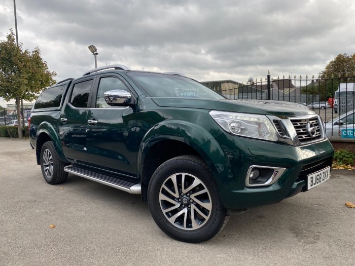 Nissan Navara Double Cab Pick Up Tekna 2.3dCi 190 4WD Auto Pick Up Diesel Green