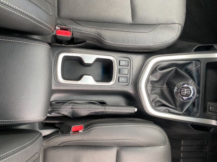 Nissan Navara Double Cab Pick Up Tekna 2.3dCi 190 4WD Pick Up Diesel Black