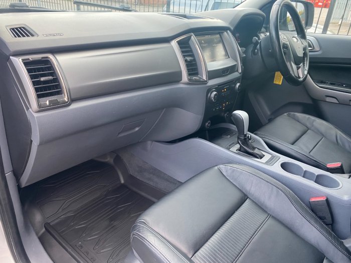 Ford Ranger Pick Up Double Cab Limited 2 3.2 TDCi 200 Auto Pick Up Diesel Silver