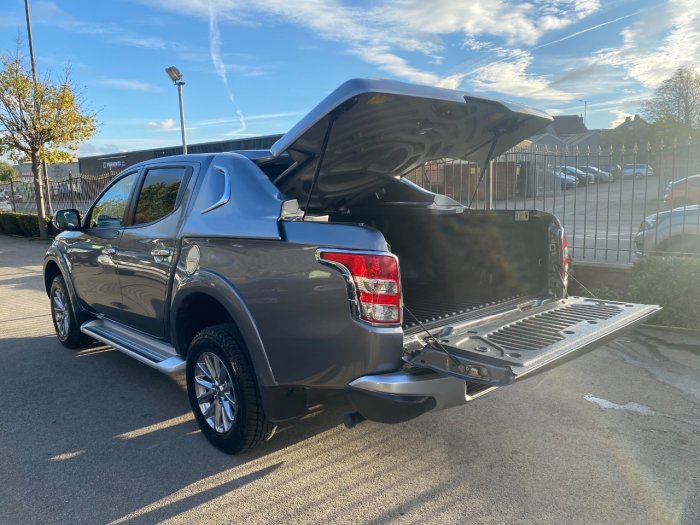 Mitsubishi L200 2.4 Double Cab DI-D 178 Barbarian 4WD Auto Pick Up Diesel Grey