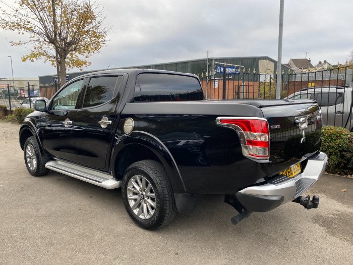 Mitsubishi L200 2.4 Double Cab DI-D 178 Barbarian 4WD Auto Pick Up Diesel Black